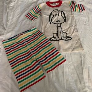Hanna Andersson Peanuts snoopy pajama shirt set.